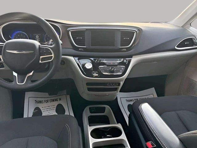 ChryslerVoyager12
