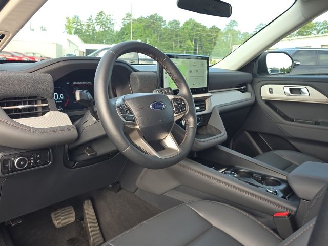 2025 Ford Explorer Active:B02481