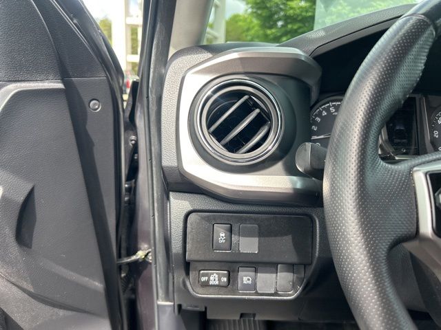 2022 Toyota Tacoma SR5 - Photo 28
