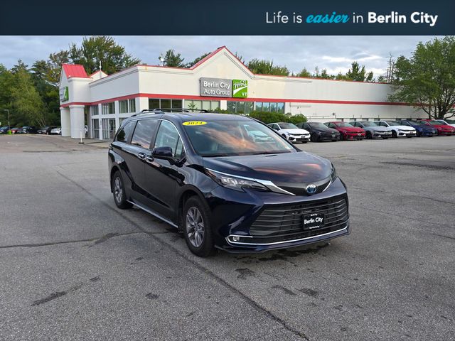 Blueprint 2024 Toyota Sienna Minivan All-Wheel Drive Continuously Variable Transmission