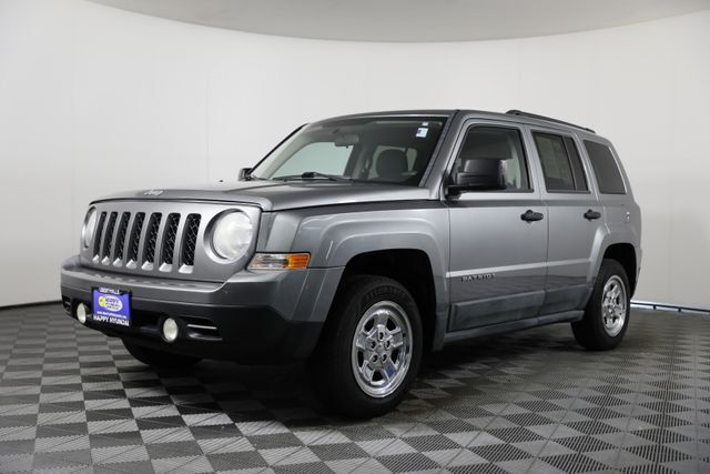 Mineral Gray Metallic Clearcoat 2011 Jeep Patriot SUV / Crossover Front-Wheel Drive Continuously Variable Transmission