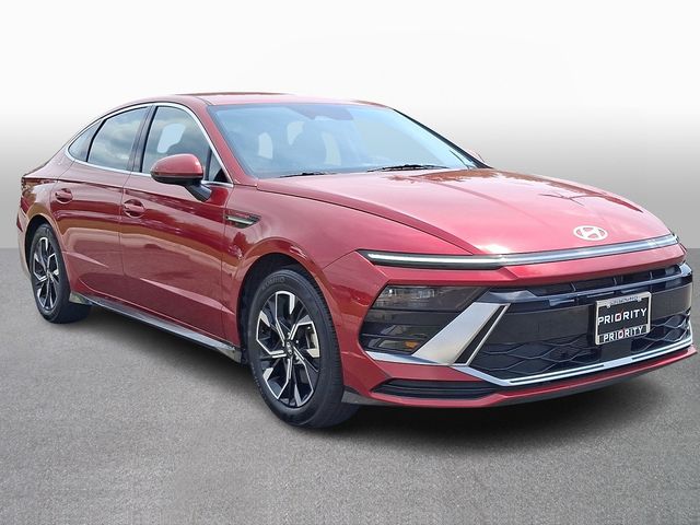 Used 2025 Hyundai Sonata Sedan