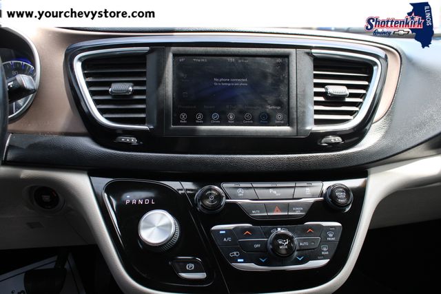 Used 2019 Chrysler Pacifica Van