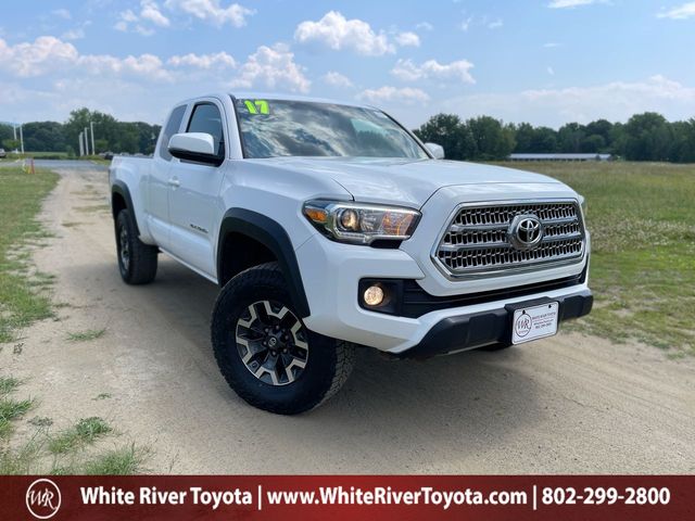 Super White 2017 Toyota Tacoma Pickup Truck Four-Wheel Drive 6-Speed Automatic