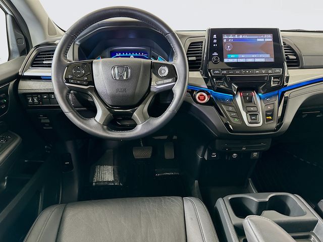 2023 Honda Odyssey Touring photo