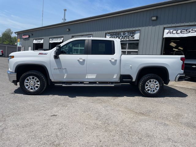 2023 Chevrolet Silverado 2500HD LT - Summit White exterior view 4