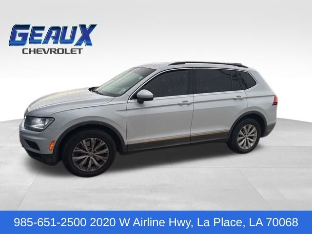 White Silver 2018 Volkswagen Tiguan SE SUV / Crossover Front-Wheel Drive 8-Speed Automatic