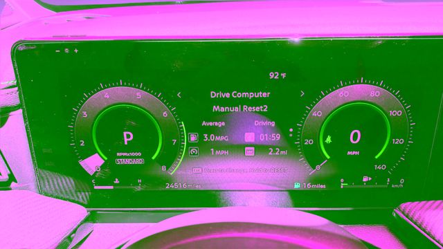 Used 2025 White Nissan SR image 13