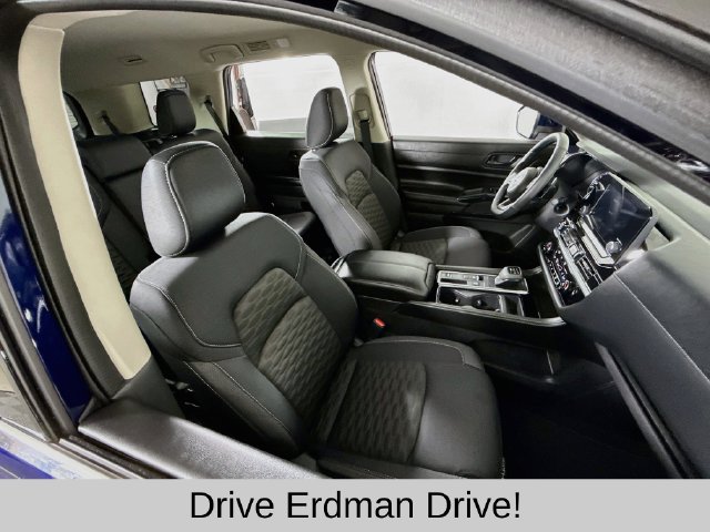 Used 2024 Nissan Pathfinder SUV
