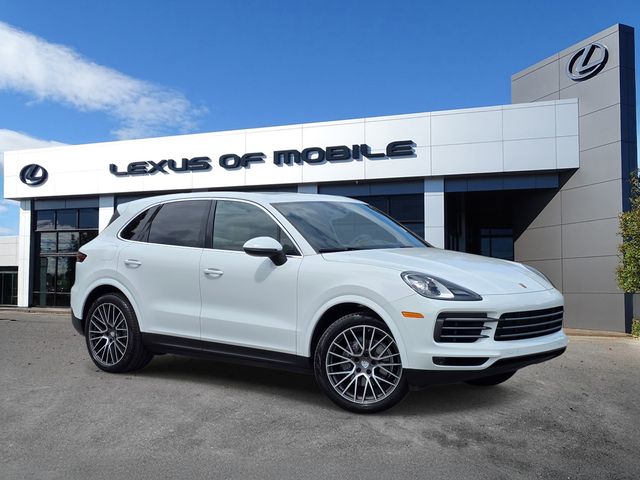 White 2019 Porsche Cayenne AWD SUV / Crossover All-Wheel Drive 8-Speed Automatic