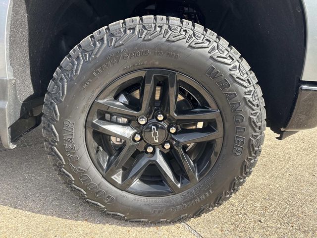 2025 Chevrolet Silverado 1500 Custom Trail Boss Gray at Ross Downing Chevrolet