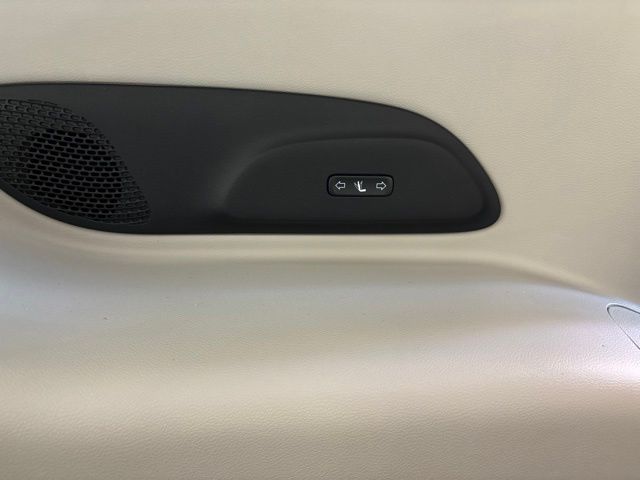 Used 2019 Chrysler Pacifica Van