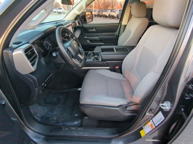 2024 Toyota Tundra SR5 - Photo 8