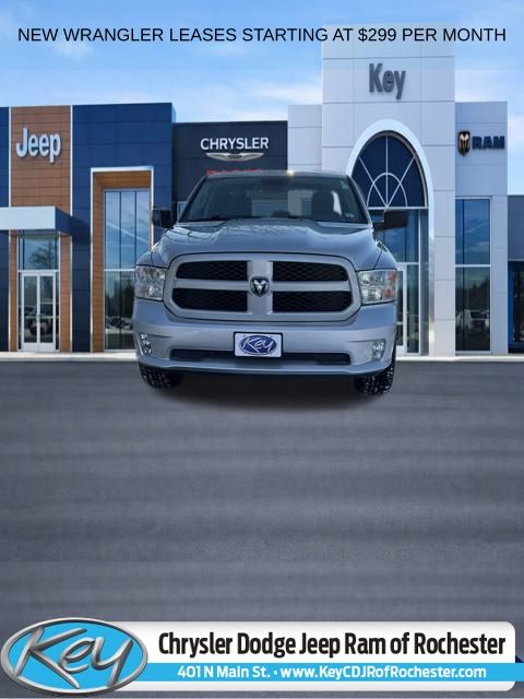 Bright Silver Clearcoat Metallic 2016 RAM 1500 Express Quad Cab 4WD Pickup Truck Four-Wheel Drive 8-Speed Automatic