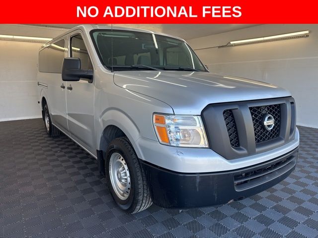 2014 Nissan NV Passenger 3500 HD S V6