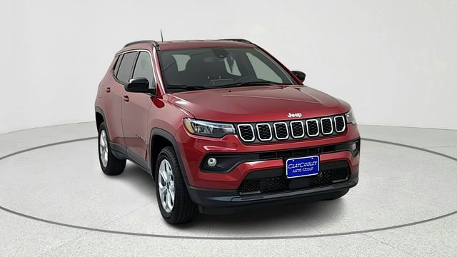 red hot pearlcoat 2026 Jeep Compass Latitude 4WD SUV / Crossover Four-Wheel Drive 8-Speed Automatic