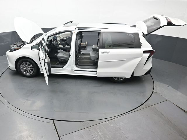 2024 Toyota Sienna XLE 49