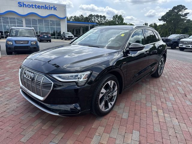 2021 Audi e-tron 95 kWh Premium quattro's photo