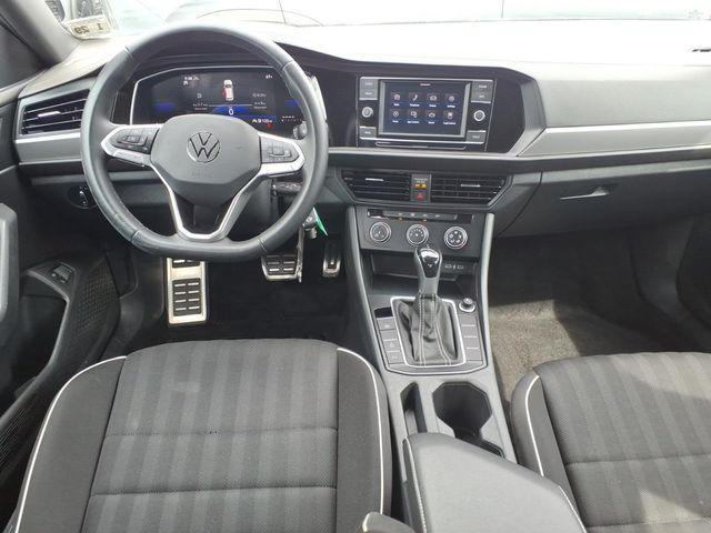 2023 Volkswagen Jetta - Image 10