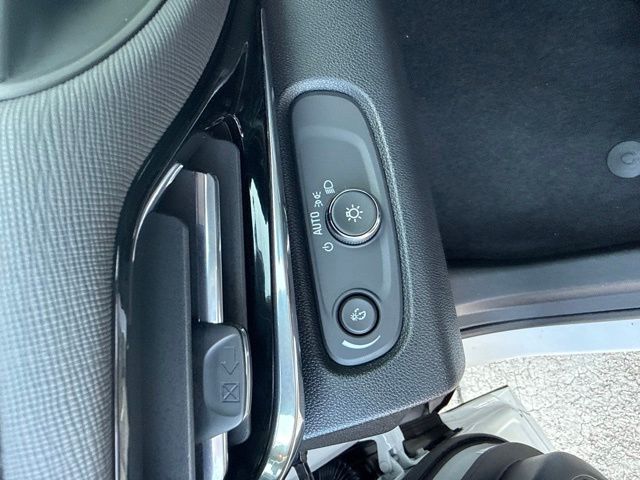 2025 Buick Envista Sport Touring:C02756