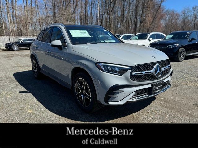 2026 Mercedes-Benz GLC 300 4MATIC