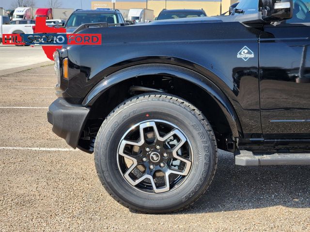 2024 Shadow Black Ford Bronco Outer Banks 4X4 SUV