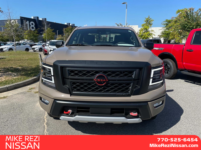 2024 Nissan Titan PRO-4X 6