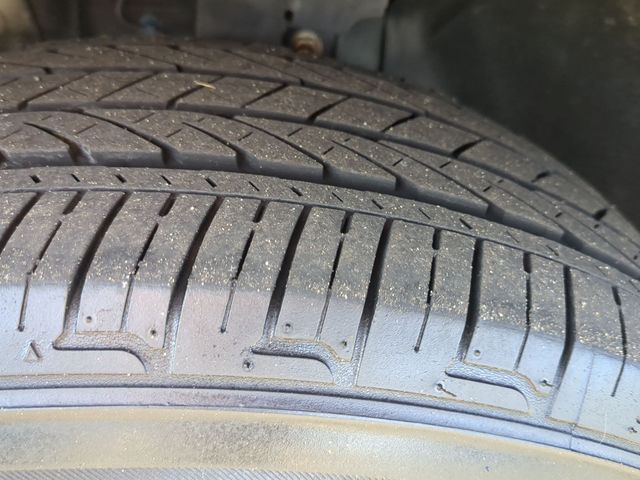 Used 2019  Honda LX image 18