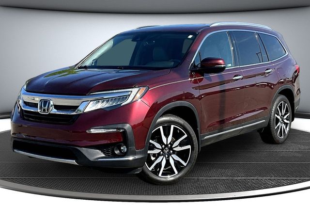 Red (Burgundy) 2022 Honda Pilot Touring FWD with Rear Captain's Chairs SUV / Crossover Front-Wheel Drive 9-Speed Automatic