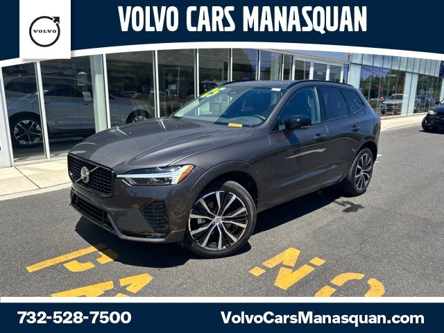 Platinum Gray Metallic 2025 Volvo XC60 B5 Plus Dark Theme AWD SUV / Crossover All-Wheel Drive Automatic
