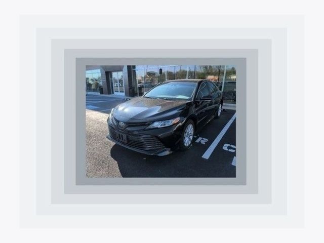Midnight Black Metallic 2018 Toyota Camry LE Sedan Front-Wheel Drive 8-Speed Automatic