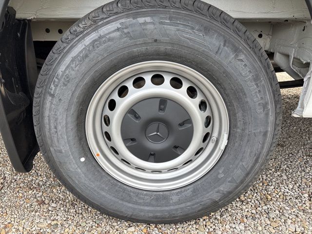 2025 Mercedes-Benz Sprinter 2500 Cargo 144 WB photo