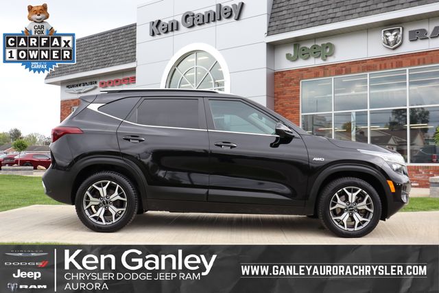 Cherry Black 2022 Kia Seltos SUV / Crossover All-Wheel Drive Continuously Variable Transmission