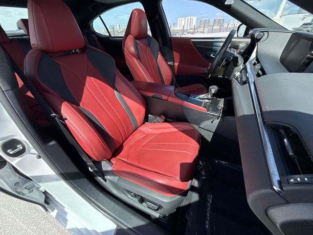2021 Lexus ES - $34,588