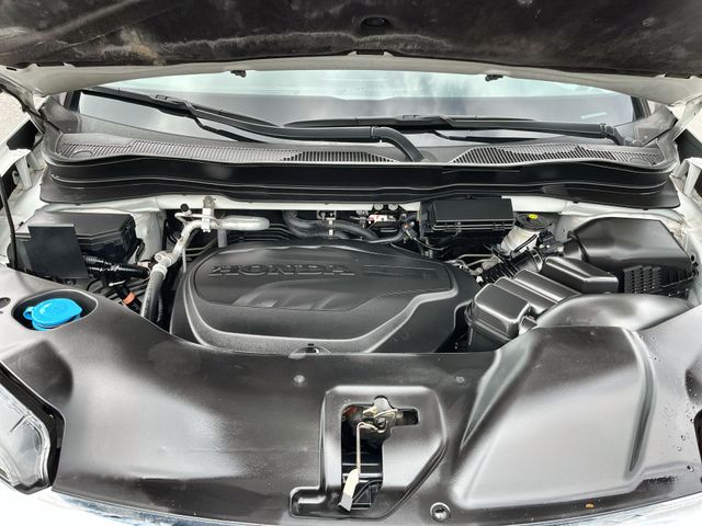 Used 2022 White Honda Touring image 19