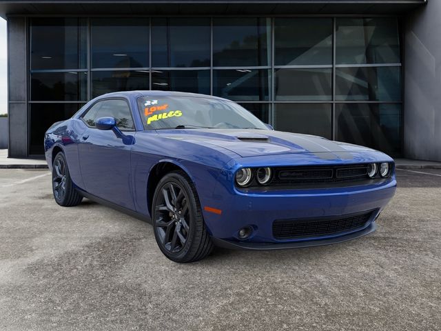 Indigo Blue 2022 Dodge Challenger SXT RWD Coupe Rear-Wheel Drive 8-Speed Automatic