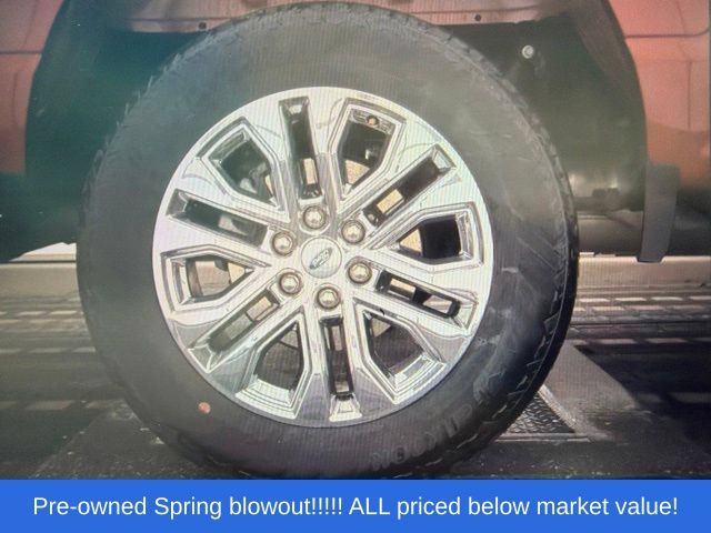 Used 2024 Red Metallic Ford Lariat image 12
