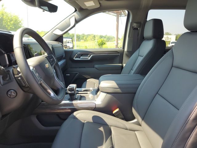 2026 Chevrolet Silverado 1500 Crew Cab 4WD Pickup for sale #TG413027 - photo 5