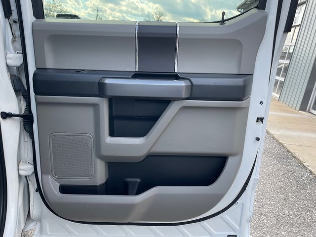 2019 Ford F-150 XLT - Oxford White exterior view 13