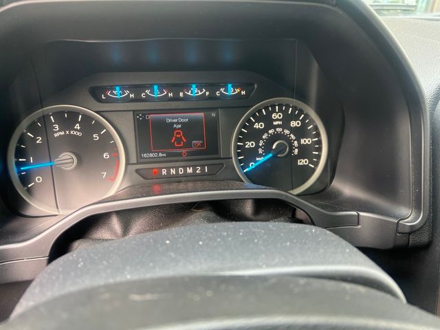 Used 2016 Shadow Black Ford XLT image 12
