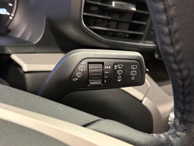 Used 2023 Green Ford XLT image 15