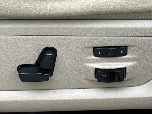 Used 2016 Silver Ram Laramie image 20