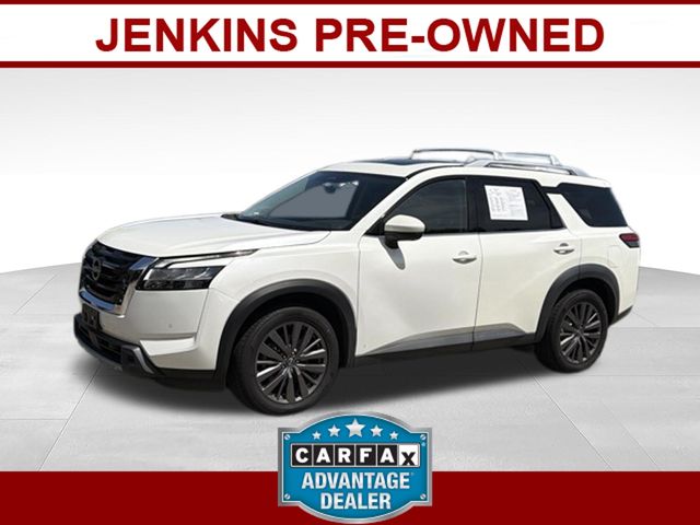 2023 Nissan Pathfinder SL 4WD