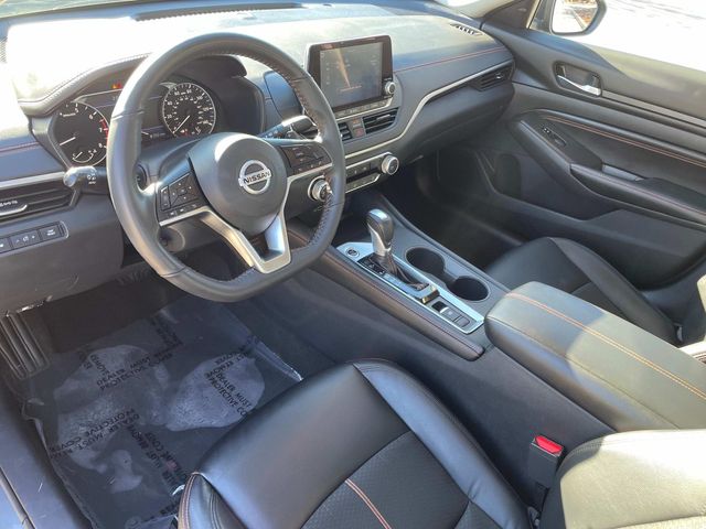 2022 Nissan Altima 2.5 SR 12