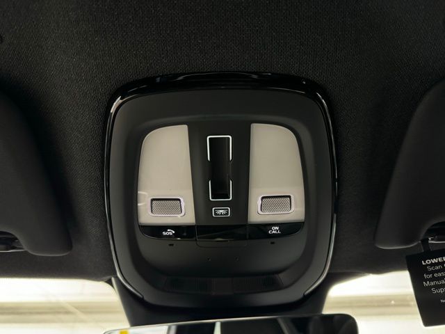 2022 Volvo XC40 Recharge Pure Electric P8 Plus 19