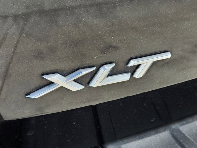 2022 Agate Black Metallic Ford Explorer XLT RWD SUV