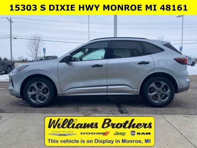 2024 Ford Escape ST-Line - Silver Metallic exterior view 8