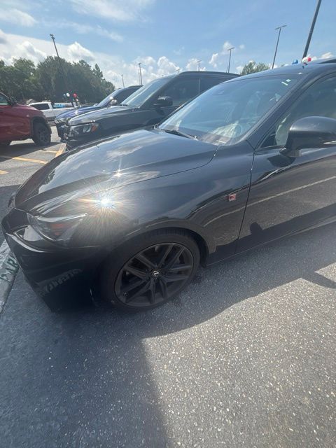 2017 Lexus IS 200t 