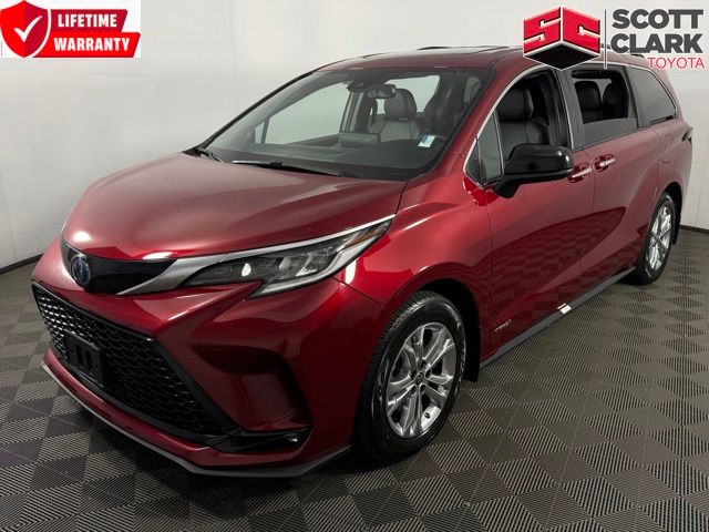2021 Toyota Sienna XSE