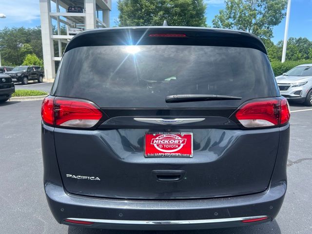 Used 2020 Chrysler Pacifica Van